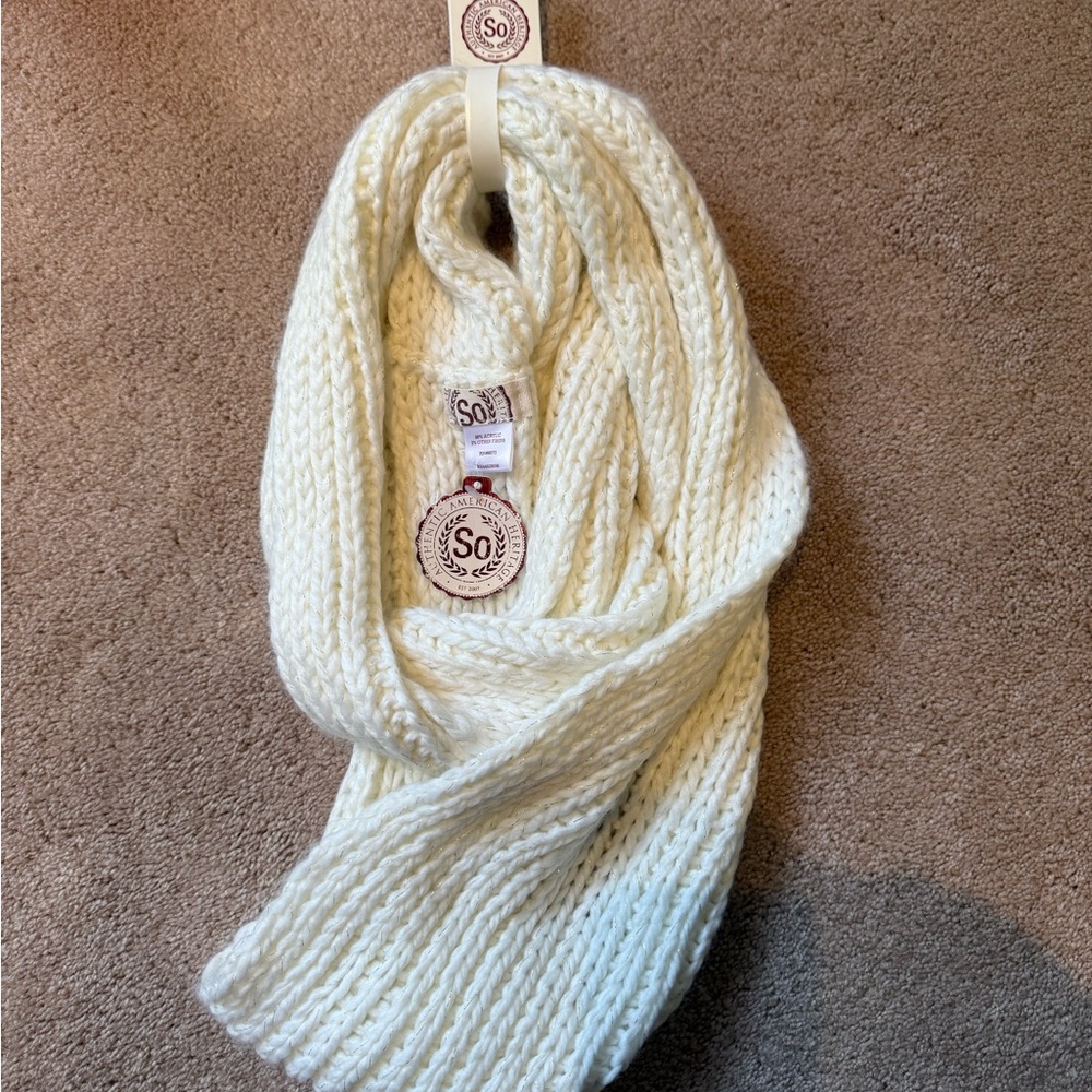SO Cream Knit Infinity Scarf